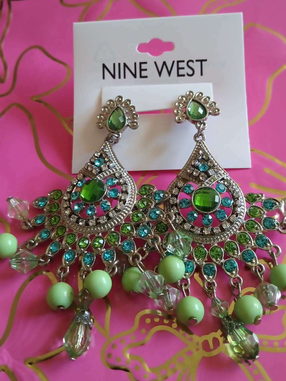 NINE WEST SPECTACULAR EARRINGS